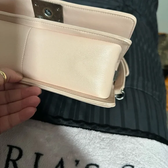 Grained Calfskin Quilted Small Boy Flapped Dusty Pink Chanel. - Picture 11 of 13